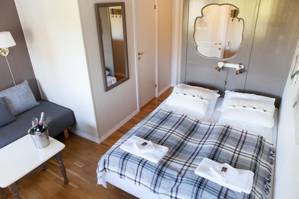 Fjordslottet Hotel Fotlandsvåg Zewnętrze zdjęcie