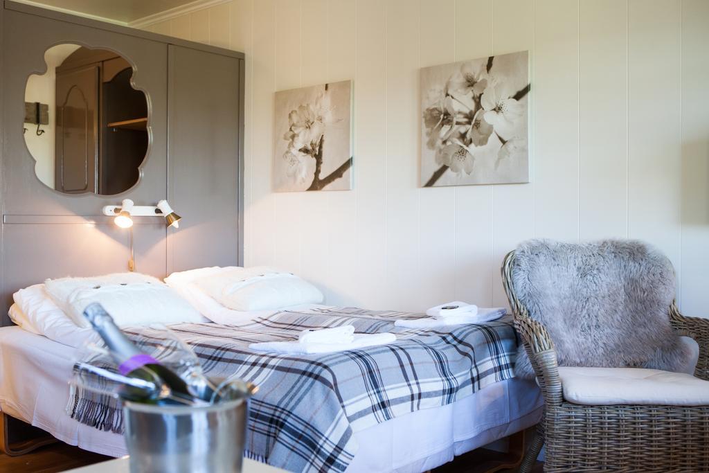 Fjordslottet Hotel Fotlandsvåg Zewnętrze zdjęcie