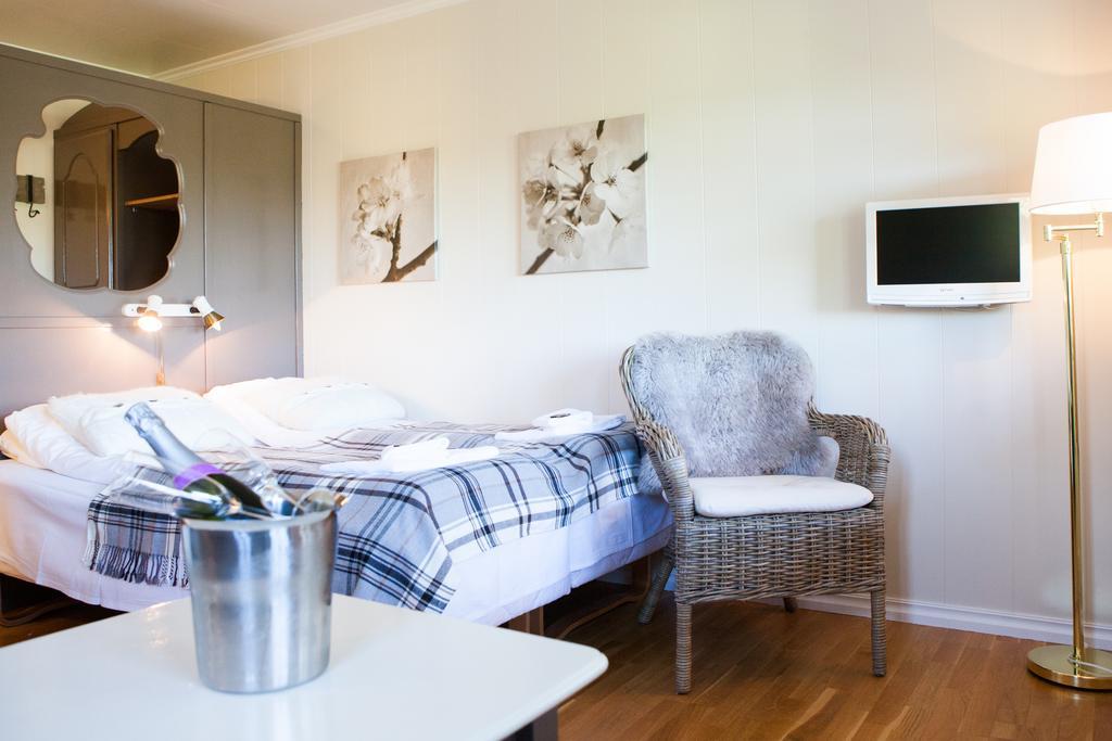 Fjordslottet Hotel Fotlandsvåg Zewnętrze zdjęcie