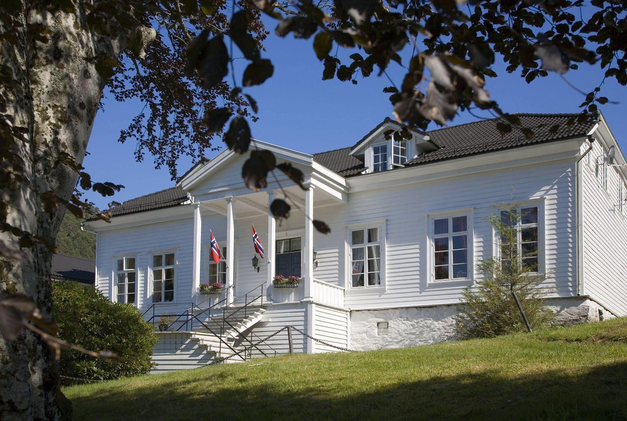 Fjordslottet Hotel Fotlandsvåg Zewnętrze zdjęcie